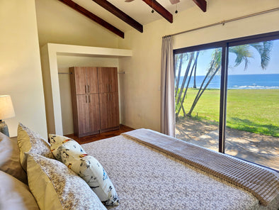 SOLSET Retreats - Ocean View King Room - Villa Mar - Dec 5th - Dec 11th