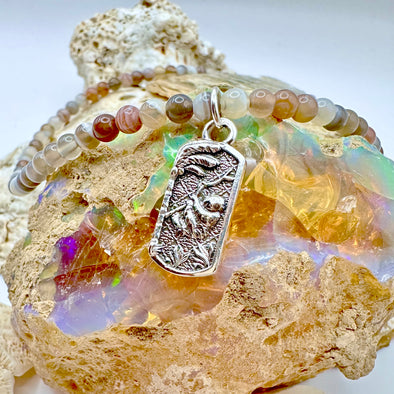 Agate Sloth Necklace | Costa Rica Collection